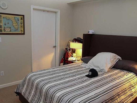 2nd image of 601 NE 36th St #1709