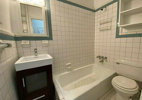 4th image of 204 17th St #4A