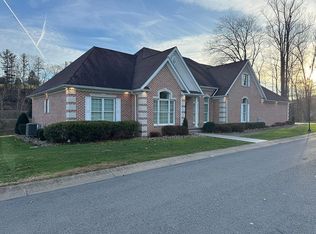 120 River Crest Dr, Fairmont, WV 26554