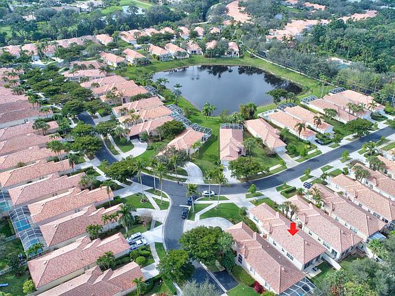 2nd image of 4619 Hammock Cir