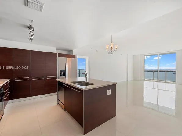1900 N Bayshore Dr, Miami, FL