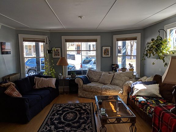 3rd image of 289 S Winooski Ave