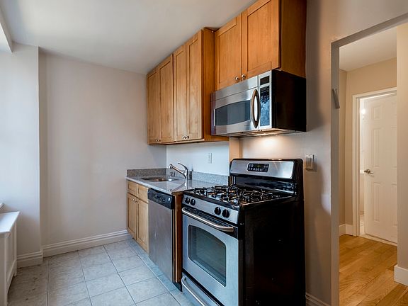 4th image of 784 Columbus Ave APT 7T
