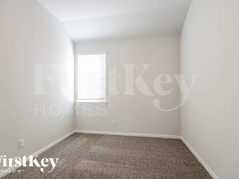 26203 Cooperstown Way — Photo 12