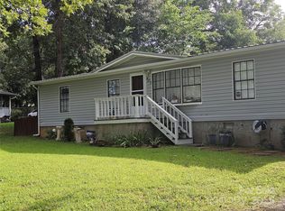 403 27th Street Pl SW, Hickory, NC 28602