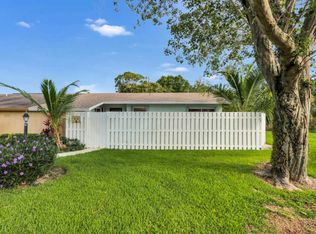 1307 Chippewa St, Jupiter, FL 33458