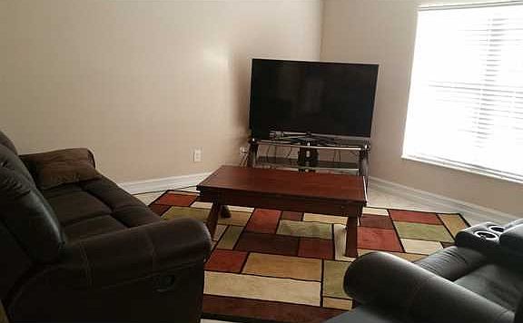 5th image of 759 NW Cardinal Dr