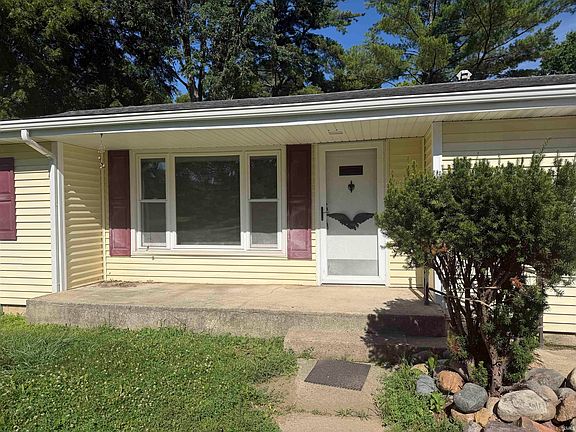 2nd image of 2401 Elyetta St