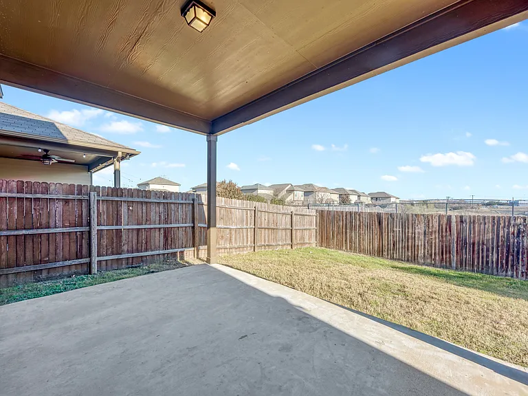 3618 Kennedy Grace Ln — Photo 33