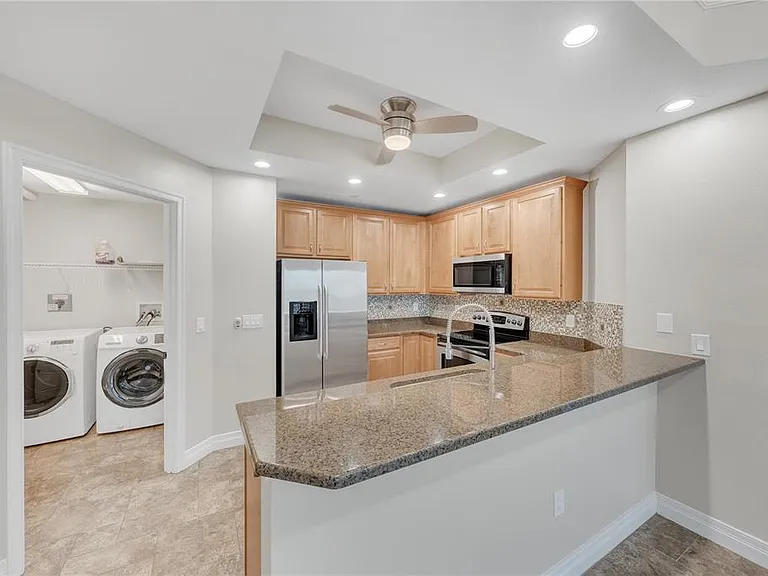 449 S 12th St #1805 — Photo 23