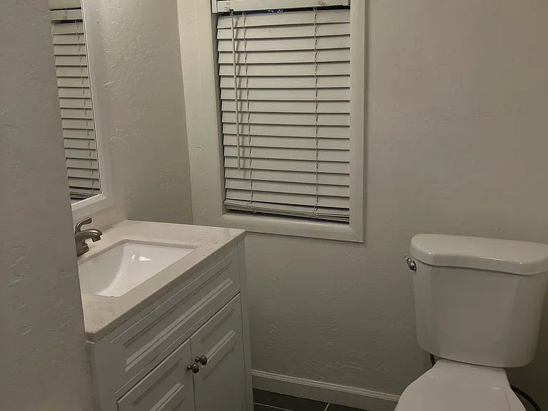129 N Alarcon St #3 — Photo 14