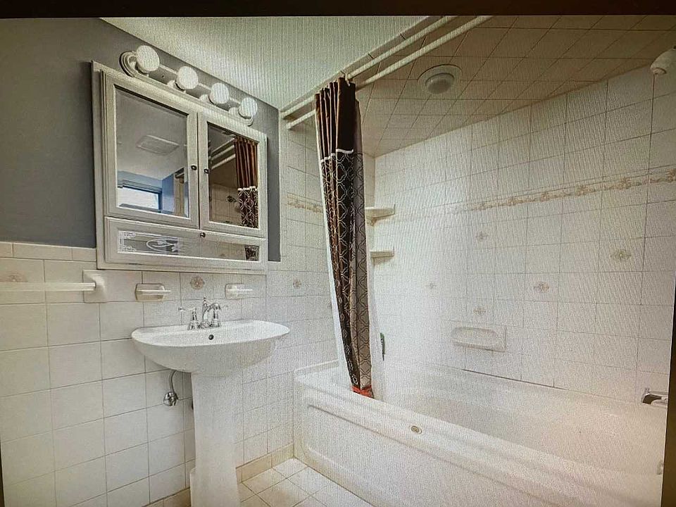 2nd image of 482 Lauder Ave #Basement