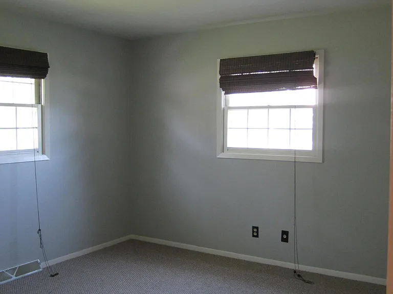 2230 W Mill Rd — Photo 9