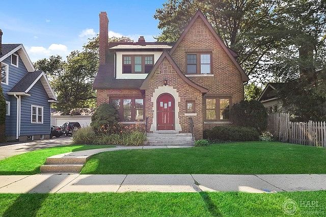 1st image of 144 Dorchester Ct