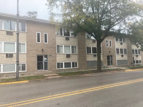 7235 Randolph St APT 2F, Forest Park, IL 60130