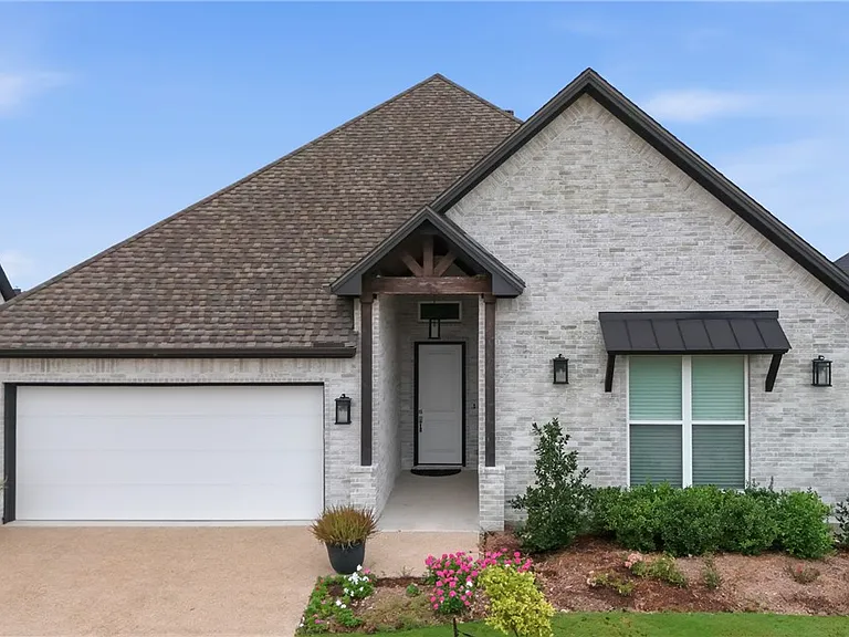 4725 Pearl River Ct — Photo 2