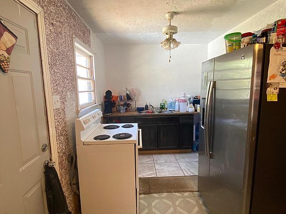 2nd image of 3319 NE 20th Ave