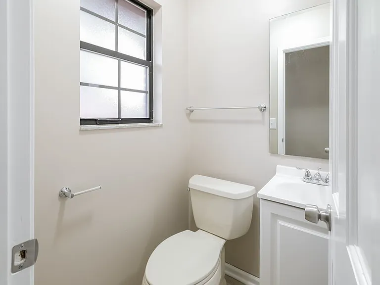 1590 Rain Bird Ct — Photo 14