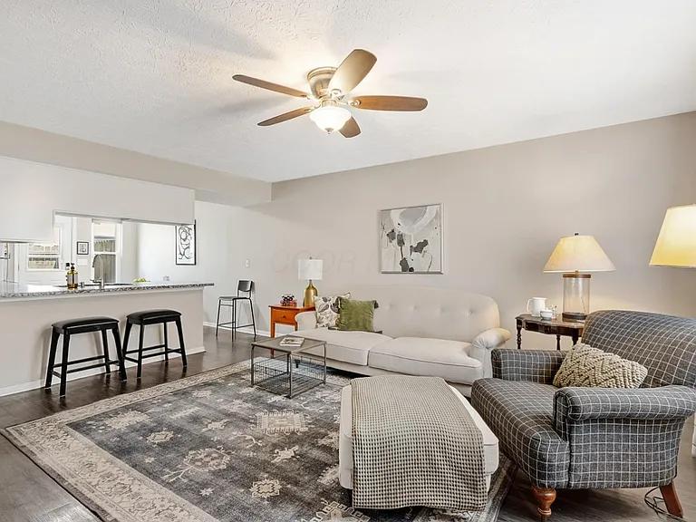3232 Summerdale Ln #74 — Photo 3