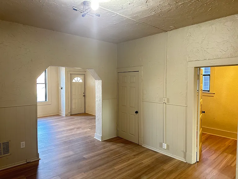 3934 Pennsylvania Ave #1 — Photo 13