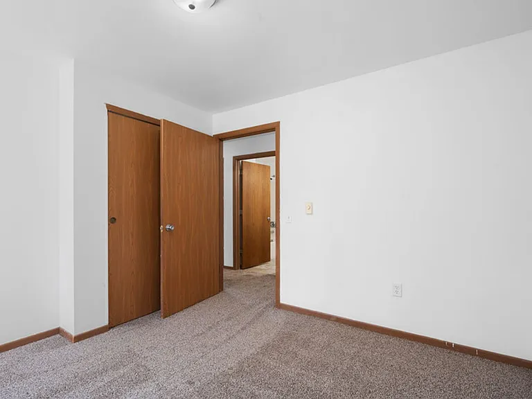 City View Apartments — Photo 14