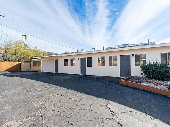 3rd image of 67682 Tunitas Rd