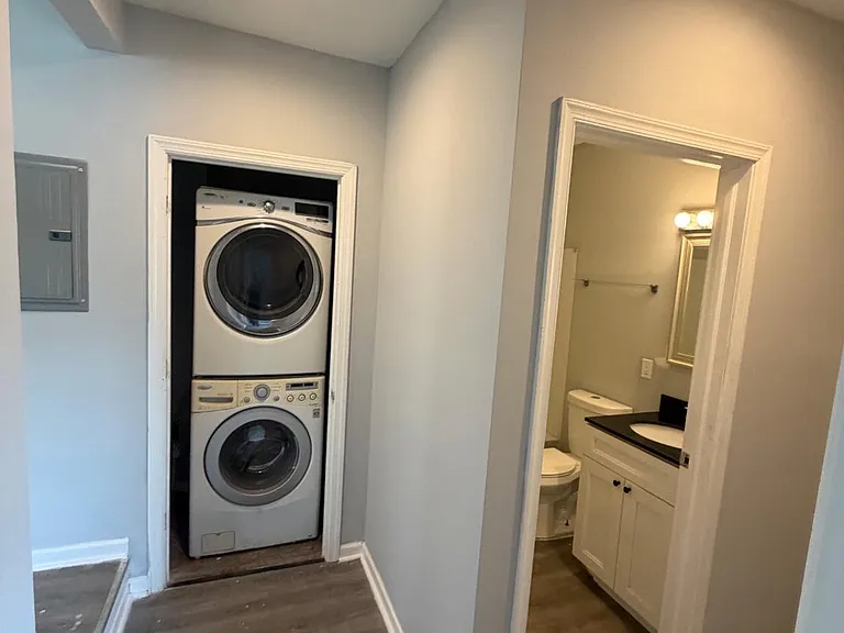 102 Ridgway St #1 — Photo 4