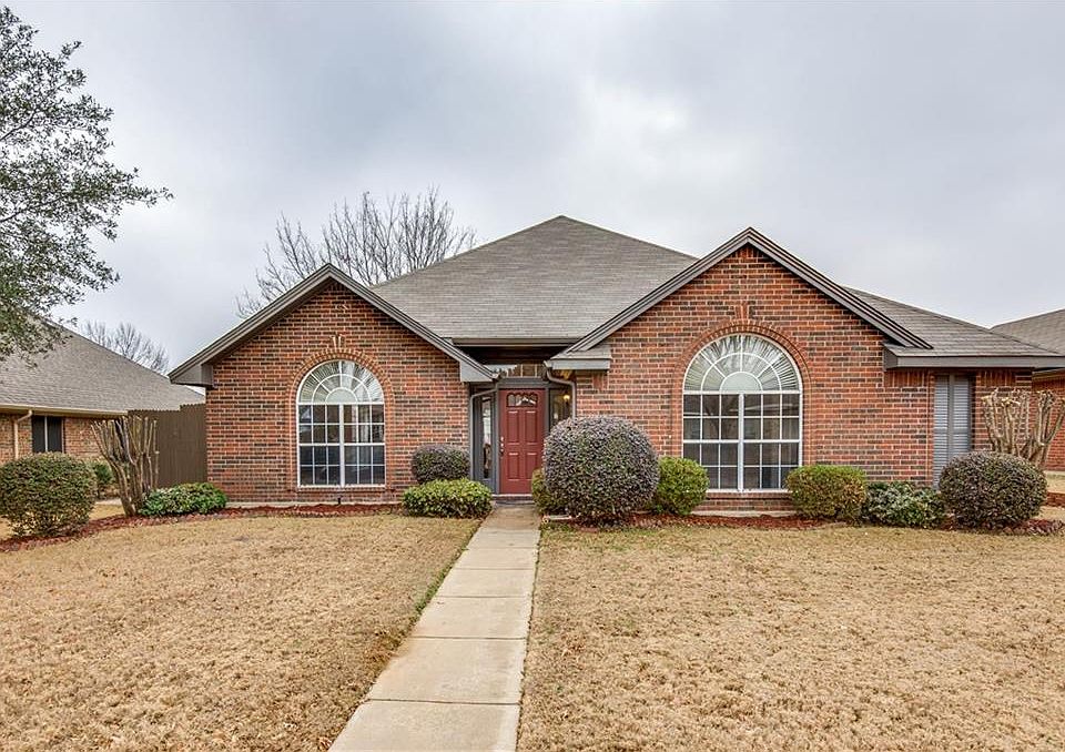 1st image of 722 Blue Oak Dr