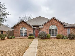 722 Blue Oak Dr, Lewisville, TX 75067