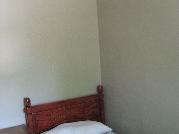 825-Main-Unit2-BR1