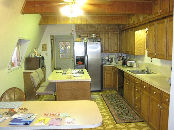 3rd image of 10634 W 20th St