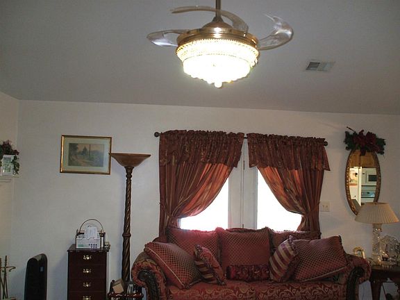 3rd image of 2283 Clearwater Dr