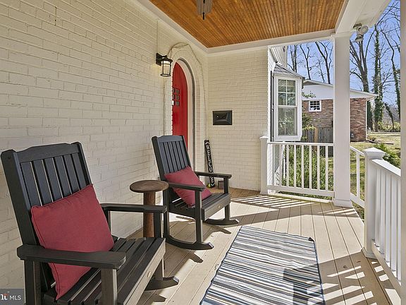 2nd image of 4820 Stillwell Ave