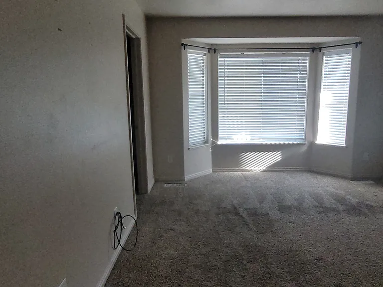 3322 E Sandy Dr — Photo 5
