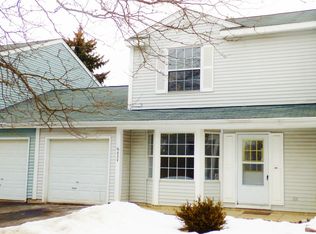434 Newbury Dr, Island Lake, IL 60042