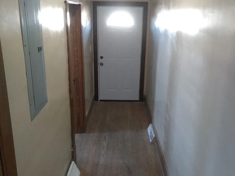 515 Lee Ave — Photo 18