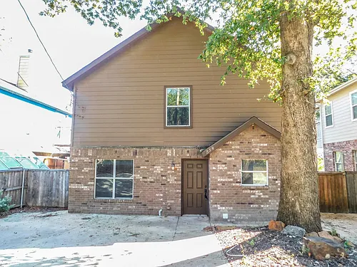 558 Jay St Photo 1