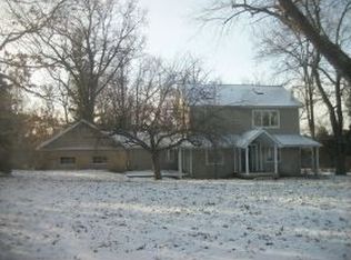 2380 Ridge Rd, White Lake, MI 48383