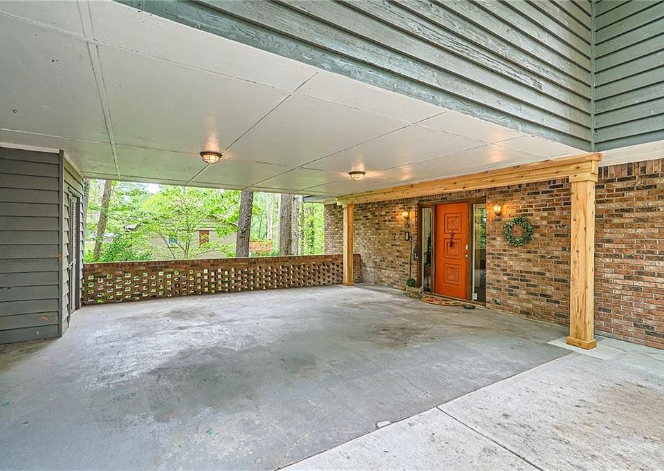1st image of 1852 Lake Lucerne Dr SW
