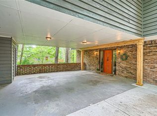 1852 Lake Lucerne Dr SW, Lilburn, GA 30047