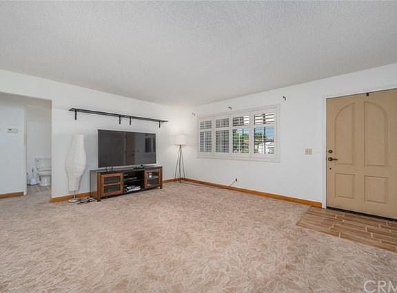 5th image of 12719 Garden Ave