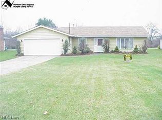 20556 Westwood Dr, Strongsville, OH 44149