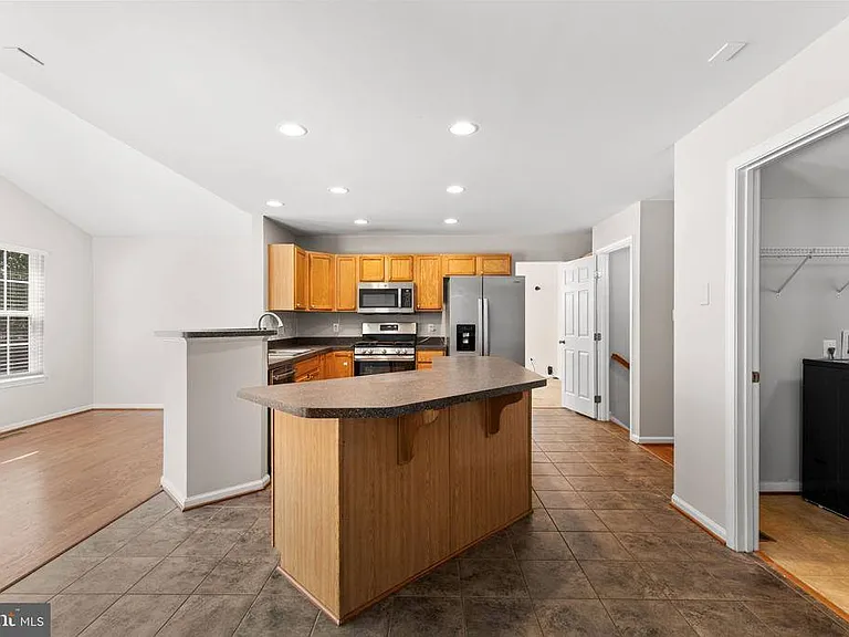 3329 Anne De Bourgh Dr — Photo 15