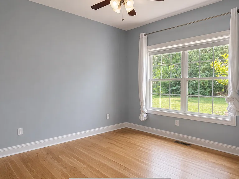 2805 Laurelstone Ln — Photo 9