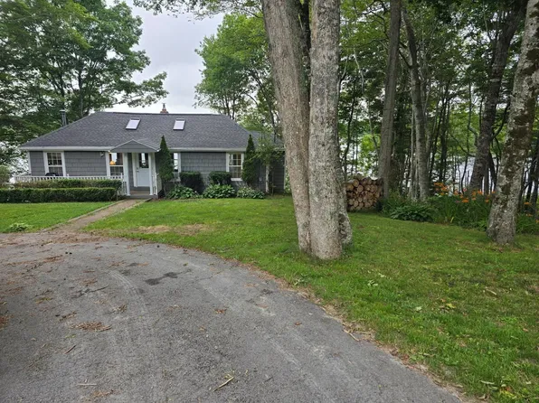 253 Perry Rd, Yarmouth, NS B5A 5R2