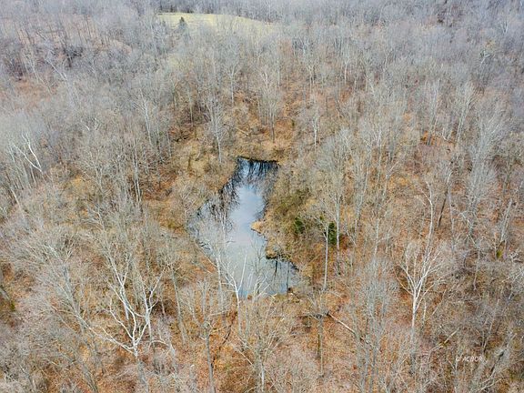3rd image of Creekside Dr