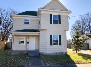 916 W Pershing St, Springfield, MO 65806