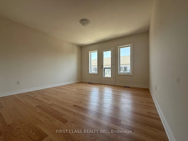 533 Vine Cliff Blvd — Photo 14