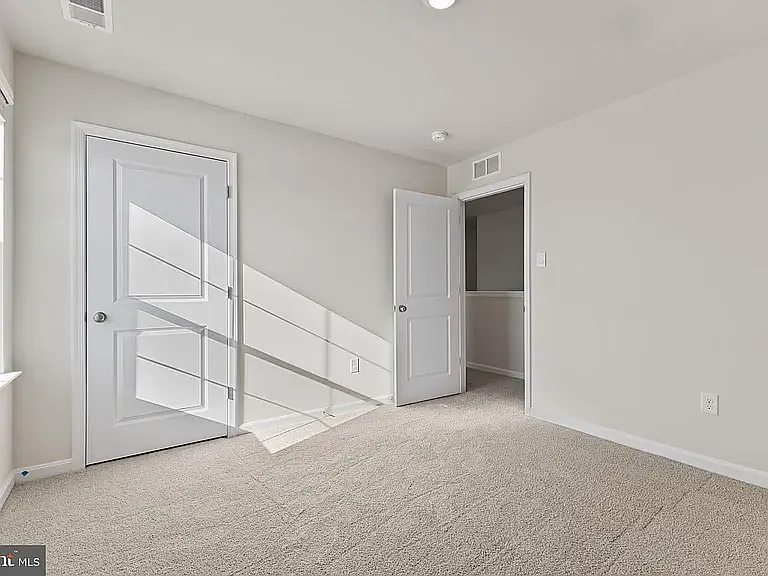 574 Atkinson St — Photo 20