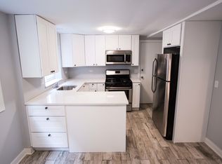 5852 W Irving Park Rd #4, Chicago, IL 60634